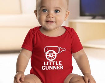 Little Gunner-babygilet: rood katoenen cadeau voor voetbalfan