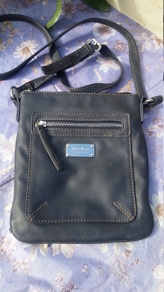 nine west black crossbody purse