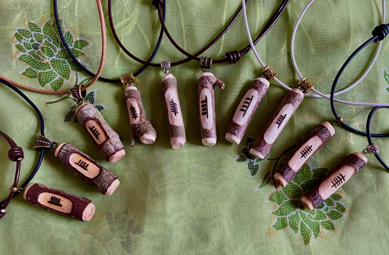Sureau Ogham Ruis pendant