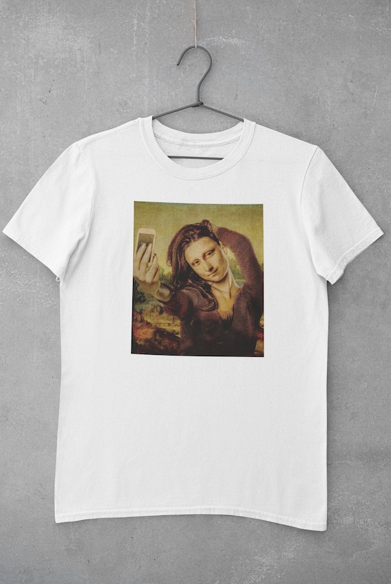 Mona lisa top graphic tee