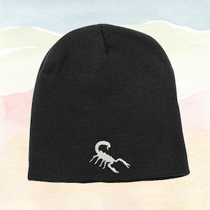 Gorro de lana bordado con logotipo minimalista de escorpión, gorro unisex suave y cómodo para invierno y otoño