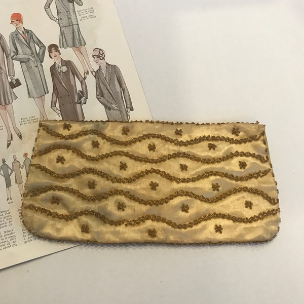 Spectacular Vintage 1980s Gold with Sequins Beaded Evening / Date Night Glamorous Clutch Purse