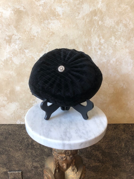 Lovely Vintage 1950s Deluxe Velour Fur Black Hat - image 6