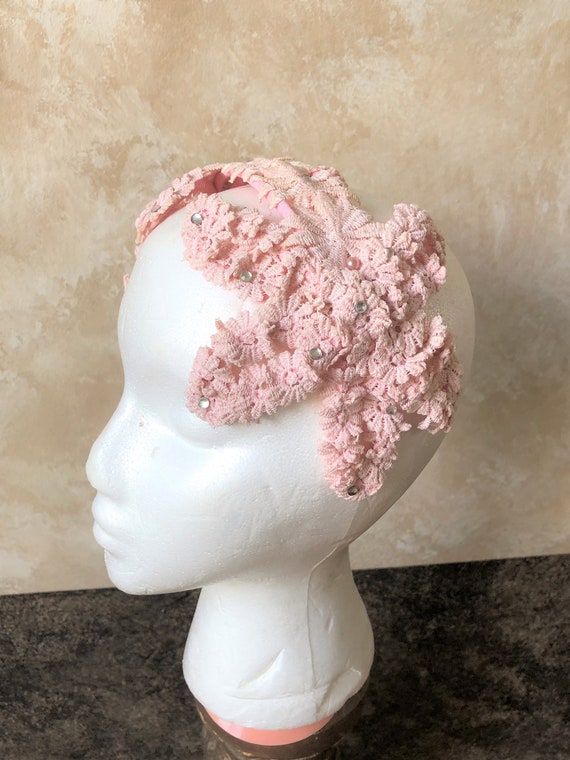 Pretty in Pink Vintage 1950s Headband Hat with Go… - image 3