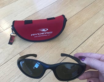 Vintage Bollé Black Oval Wrap Sunglasses Made in Italy  display picture 2