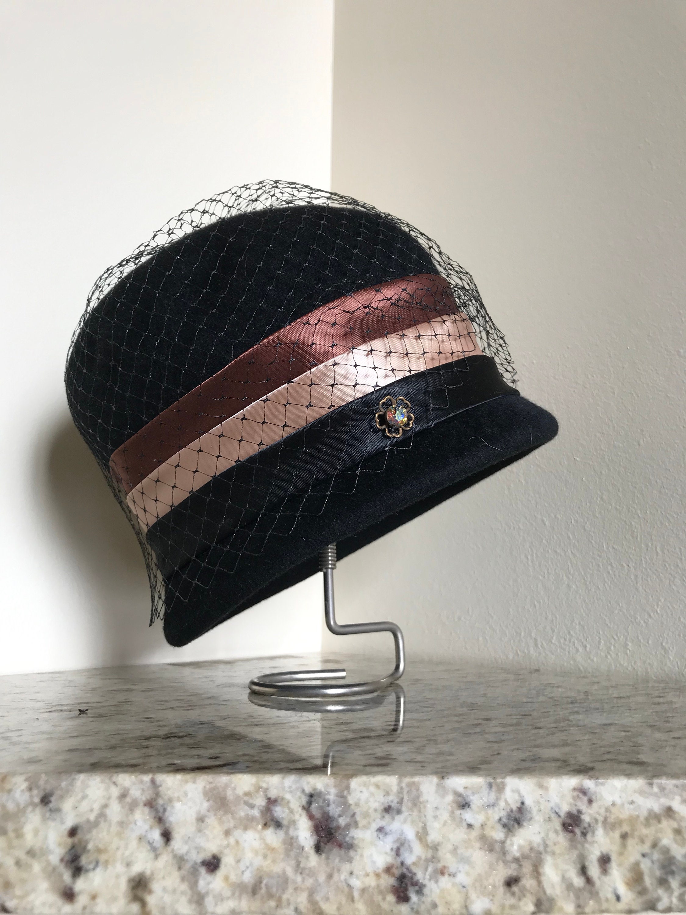 ZephyrVintage 60\'s Blue Wool Felt Cloche Scarf Hat Union Made USA #P166892 1920s Style Cloche Hat and Scarf Set in Polar Fleece | The  main image 3