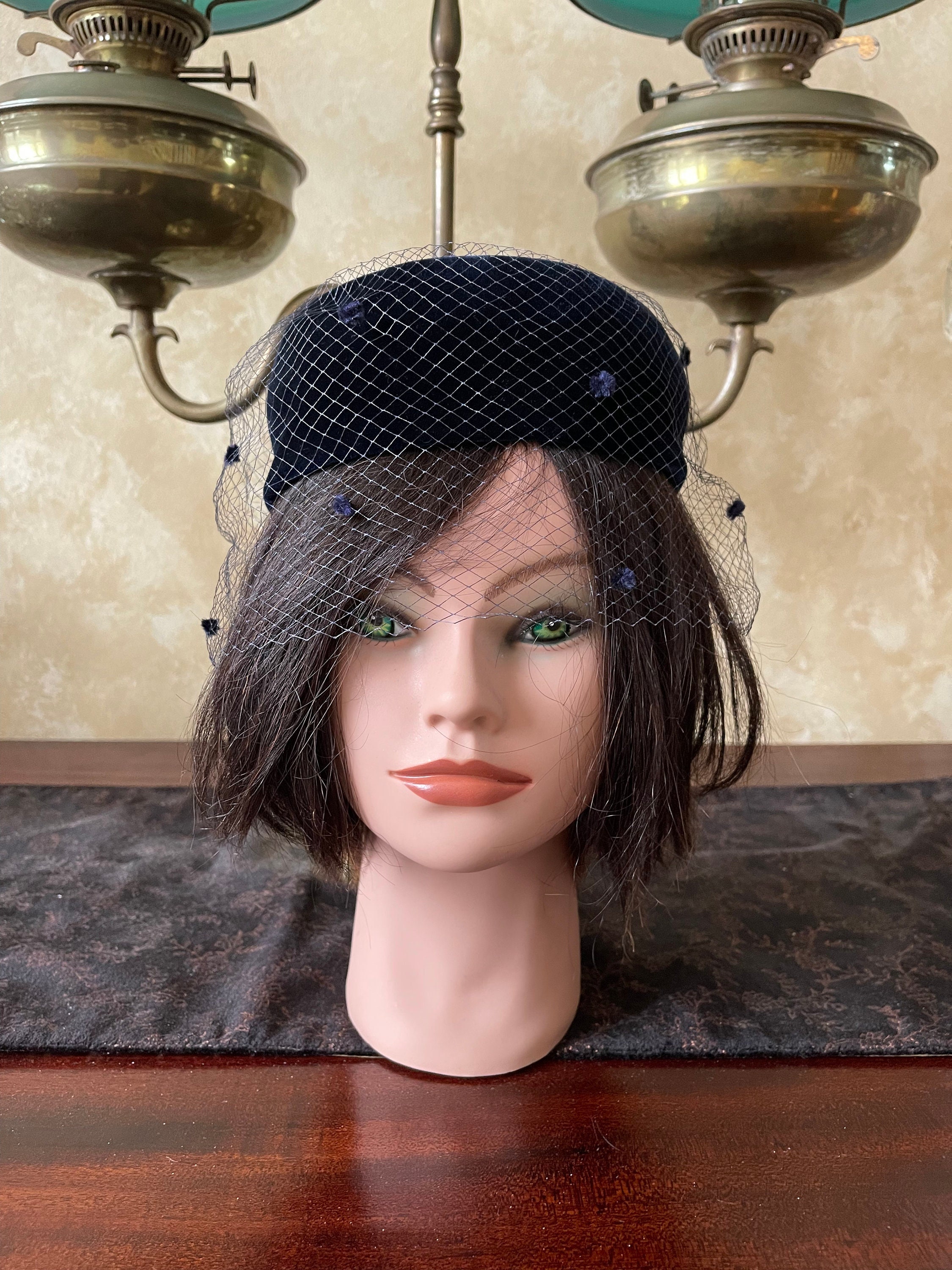 Vintage 1950s Blue Velvet Pillbox Hat With Netting Veil - Etsy display picture 2