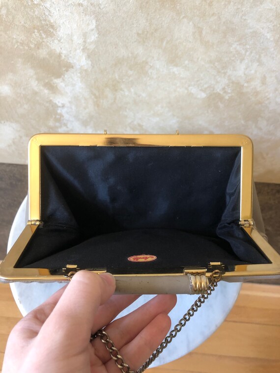 Vintage 1950s Andé Taupe Leather Clutch Purse - image 3