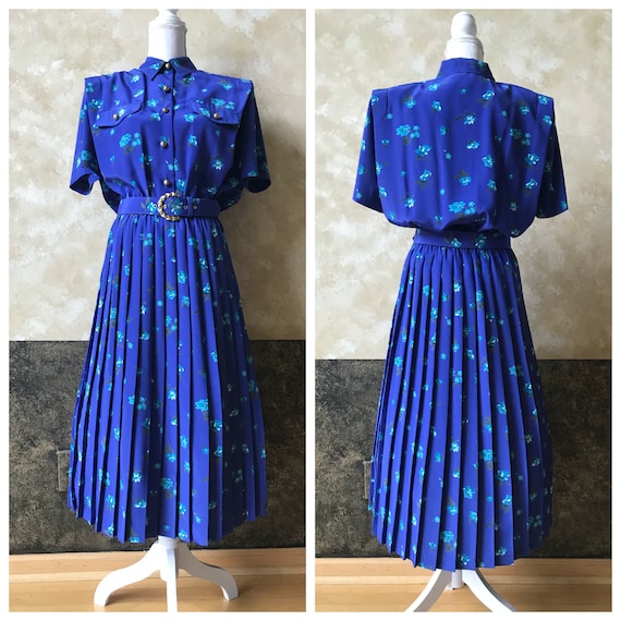 Vintage 1980s Blue Floral Pleated Dress by Leslie
