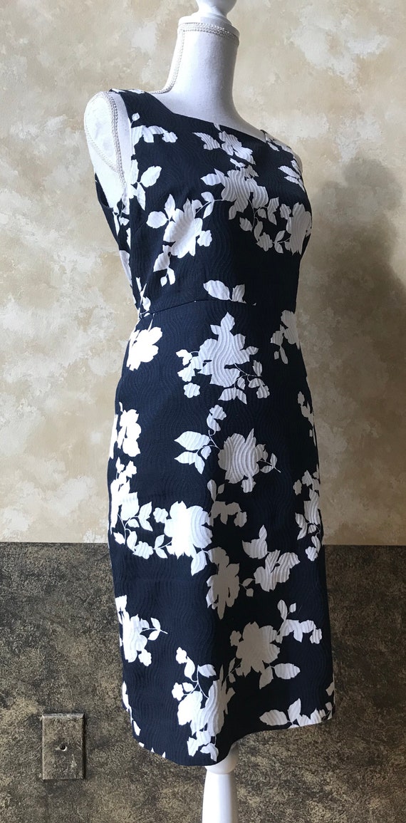 Beautiful Vintage 1990s Vibrant Navy and White Fl… - image 7