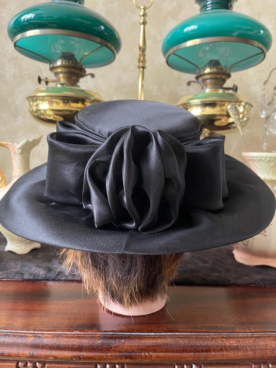 Vintage- Nordstrom Black Velvet Bow Hat il_fullxfull.  main image 2