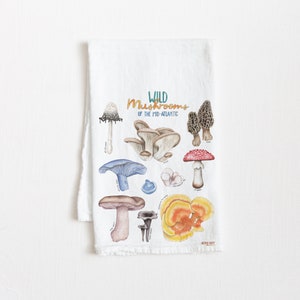 Wild Mushroom Tea Towel, Kitchen Towel, Dish Towel, Cute Gift, Mushroom Gift, Housewarming Gift, Cottage Core, Flour Sack Towel