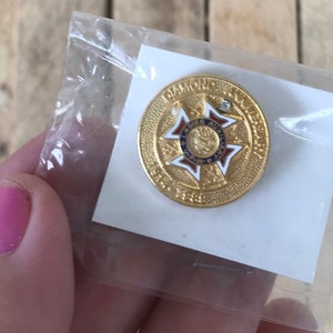 Vintage Ladies Auxiliary VFW Pin Diamond Anniversary 1989 in Original Package with Stone