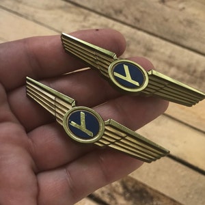 Vintage Eastern Airlines Pins Plastic Kids Kiddie Child Pilot Airplane Wings Collectible 2 pins
