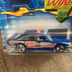 2002 Police Cruiser Mainline Hot Wheels #227