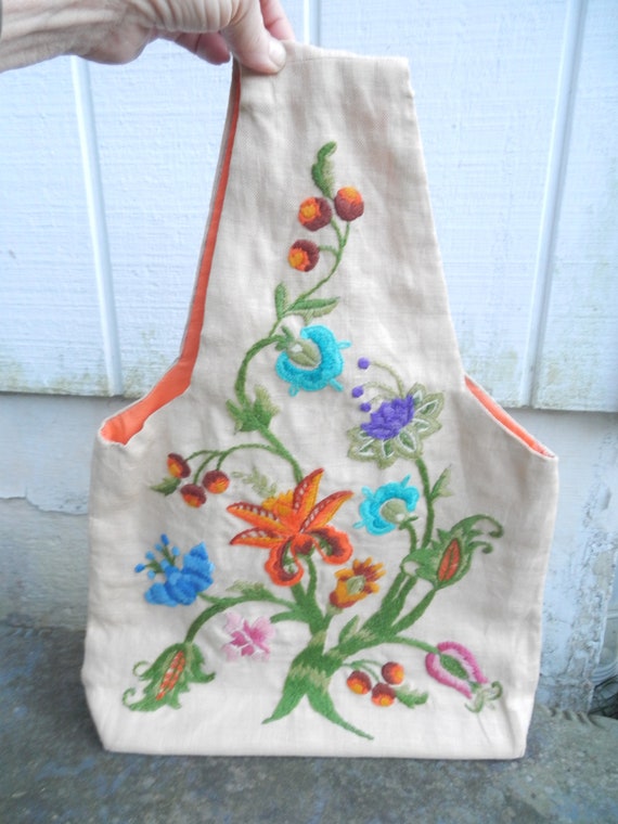 Super Cute Linen Crewel Embroidered Vintage Should