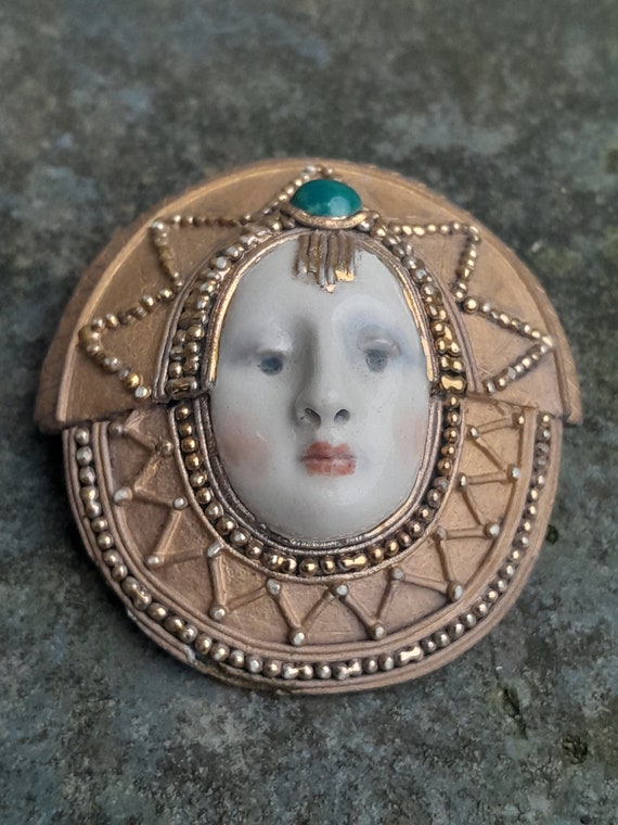 Beautiful Hand Made Artisan Brooch/Pendant