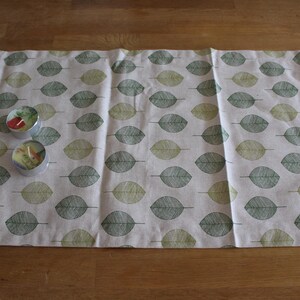 Dekorativ bordslöpare *gröna blad*, canvas,
