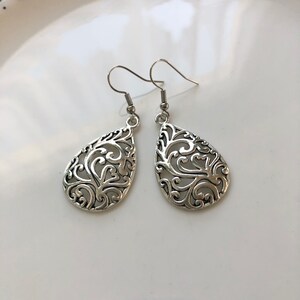 Vine drop earrings in silver