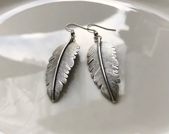 long earrings feather in silver