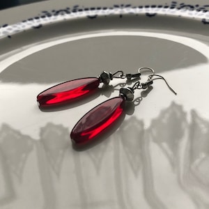 elongated earrings silver red