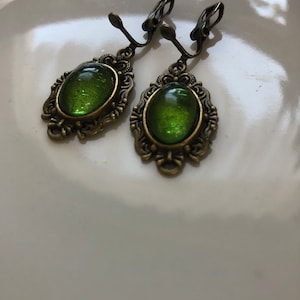 vintage earCLIPS bronze olive green