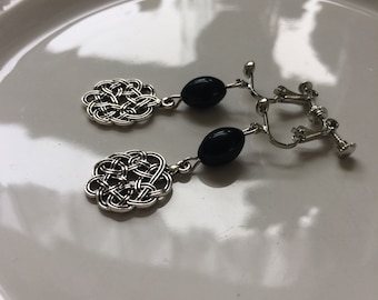 Celtic knot ear CLIPS in silver black