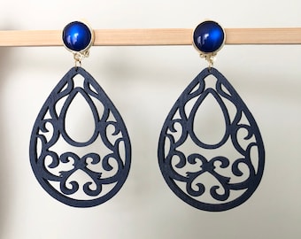 large drops - wooden ear CLIPS in dark blue light gold