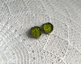 Ear clips bronze olive green “Ice Crystal”