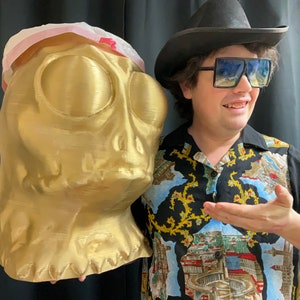 Unique Land of the Lost Sleestak Trash Can - 13 Gallon Capacity - Retro, Novelty, Quirky, Nostalgic, Perfect for Sci-Fi/70&#39;s TV Show Lovers!