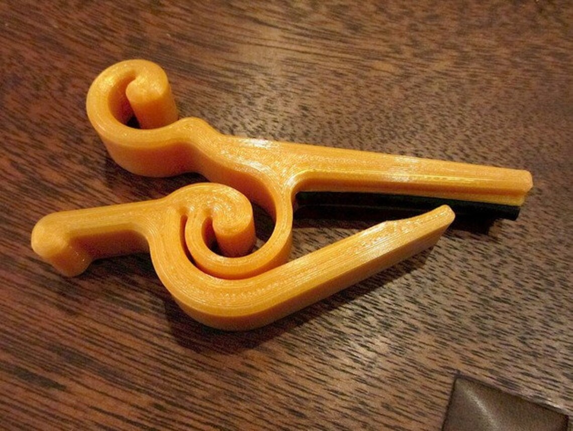 Nifty 3d-printed Guitar Capo! Available in Custom Blue, Red, White ...