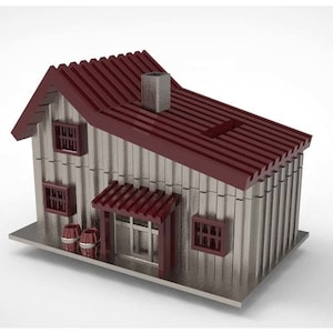 Peut inclure: Une tirelire en bois en forme de maison avec un toit rouge et une fente sur le dessus pour les pièces de monnaie. La maison a deux fenêtres et une porte. Il y a deux petits barils devant la maison.