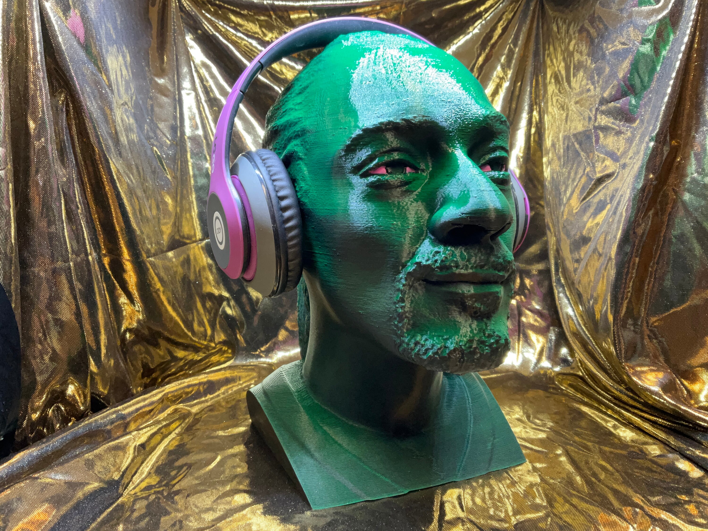 Snoop dogg online earphones