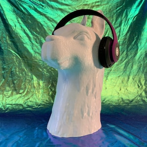Llama hörlursstativ: Unikt och funktionellt – Unik ljuddekor för lekfulla audiofiler