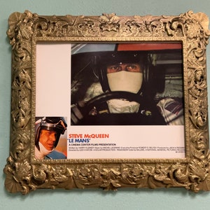 Tarjeta de vestíbulo vintage de Steve McQueen "Le Mans" con marco clásico: pieza de colección numerada