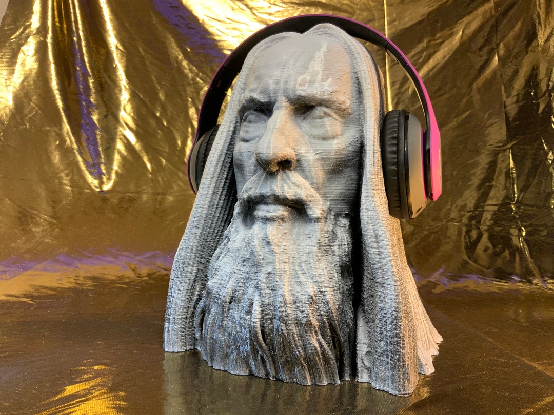 Saruman Rohan Saruman Headphone Stand: Orc Master! Enemy of Rohan, Aragorn, Gandalf ...