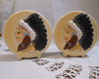 Vintage Victoria Ceramics Salt \u0026 Pepper 