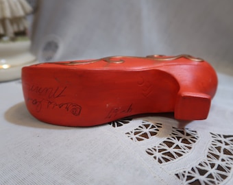 Whimsical Vintage Red Elf Shoe Pointed Toe Curled Tongue