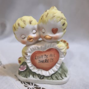 Tweet Vintage Ardco Fine Quality Yellow Bird Lovers Red Heart White Lace Trim Sitting Grass Lavender Flower Hugging Love Is All There Is