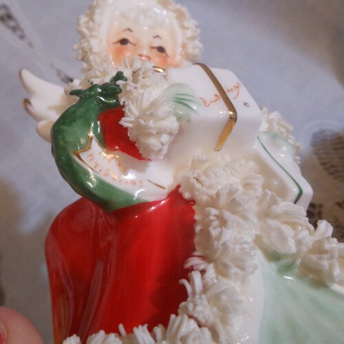Vintage Ucagco Ceramic Lady shops Woman Planter Green Pink Red Dress Windy Day Scarf Brim Hat Feather Southern Belle