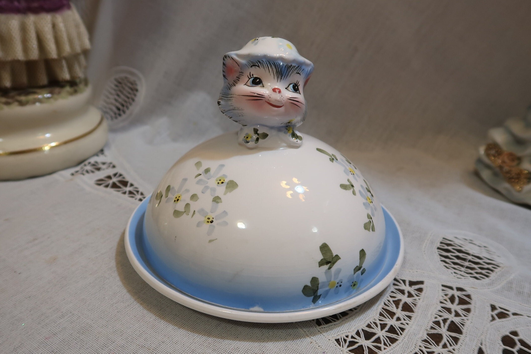 Purrfectly Darling Vintage Lefton Miss Priss Round Covered Butter 