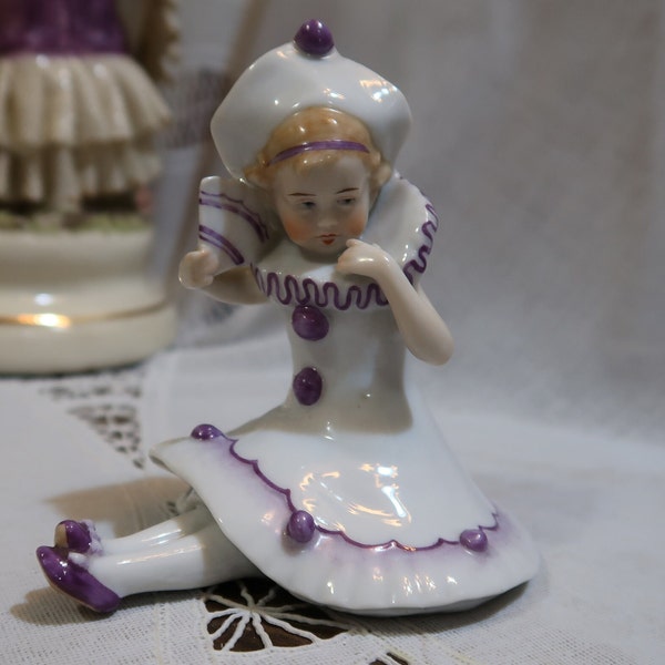 Delicate Vintage European Little Girl In White & Purple Dress Elizabethan Ruff Collar Purple Shoes Fan Dainty Shy Sitting