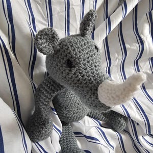 Austin the Rhino - Stofftier Nashorn - handgemacht