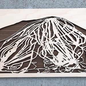 Stratton Wooden Art / Stratton Mountain Resort Trail Map
