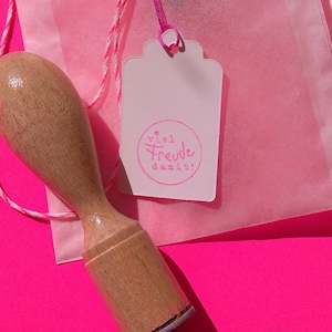 holzstempel "viel freude damit" - in verschiedenen größen....