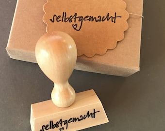 selbstgemacht - holzstempel - handlettering mit herzschnörkel