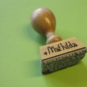 namensstempel - dein text oder name - in weltschönster schrift ! ! individuelles geschenk zur geburt, zum geburtstag, zur einschulung