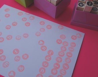 12 tampons numérotés - de merveilleux confettis numériques ! numéros 0-9 plus extras - inscription scolaire / numéros d'apprentissage / timbres d'emballage décoratifs