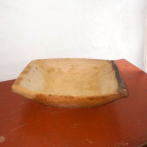 vintage hand-carved wooden dough bowl with metal-reinforced edge * rustic farmhouse decor * antique wooden trencher