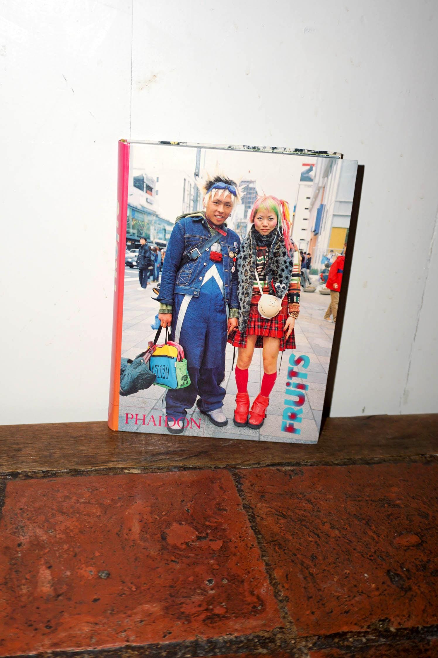 Fruits by Shoichi Aoki * Phaidon 2001 * 1st Edition * Japanese